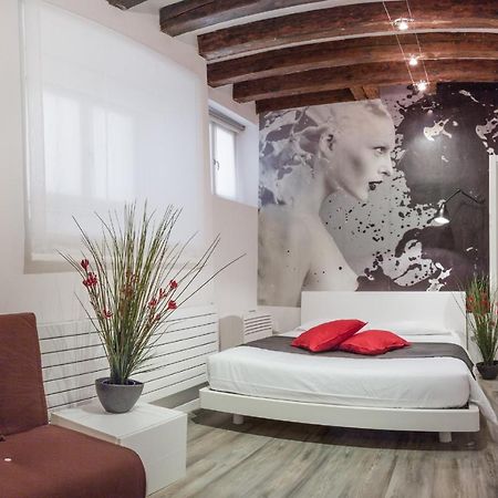 Rialto Apartments Whit Lift Venedig Exterior foto
